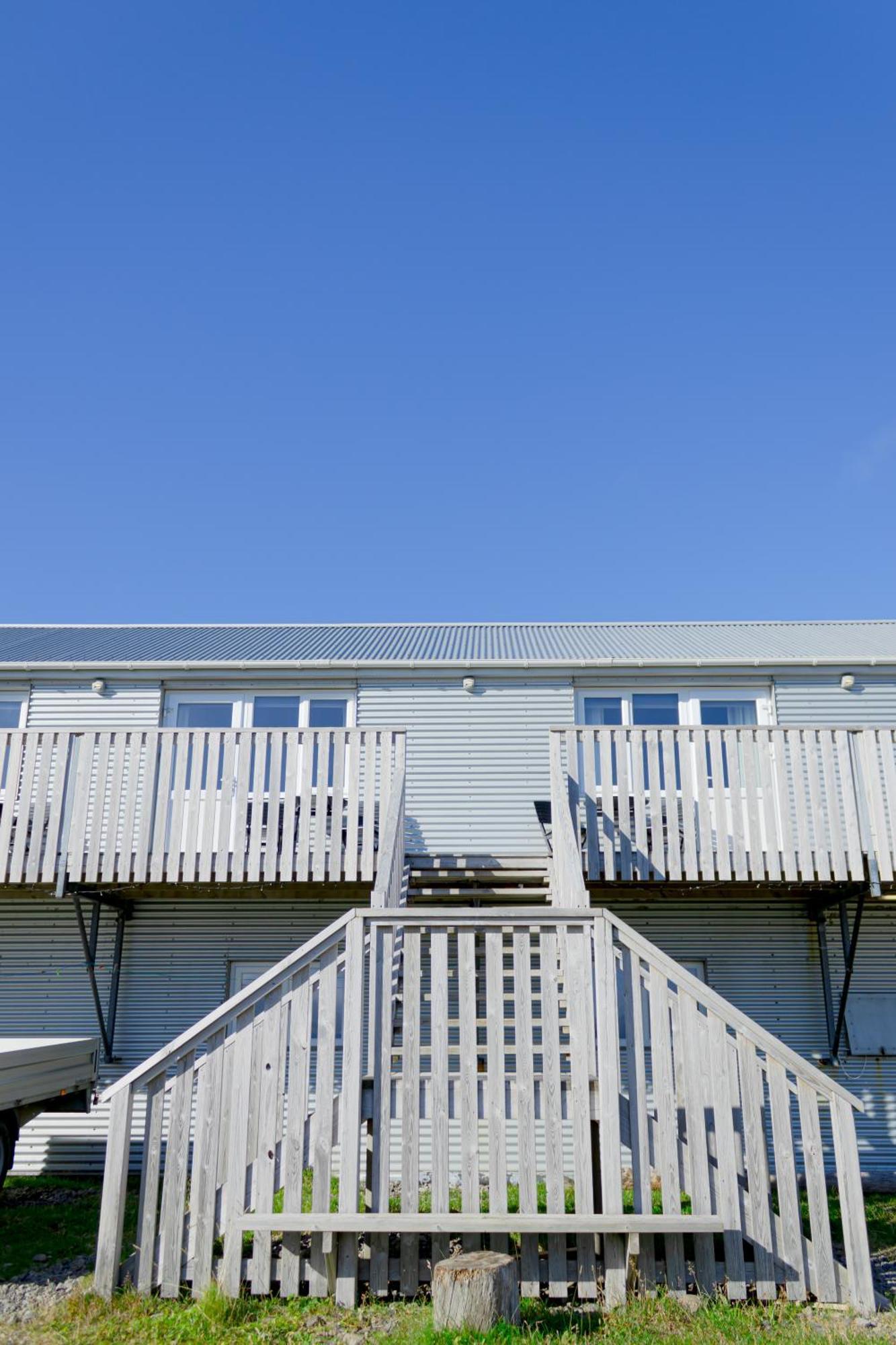 Urdartindur Guesthouse And Cottages Northurfjorthur Eksteriør billede