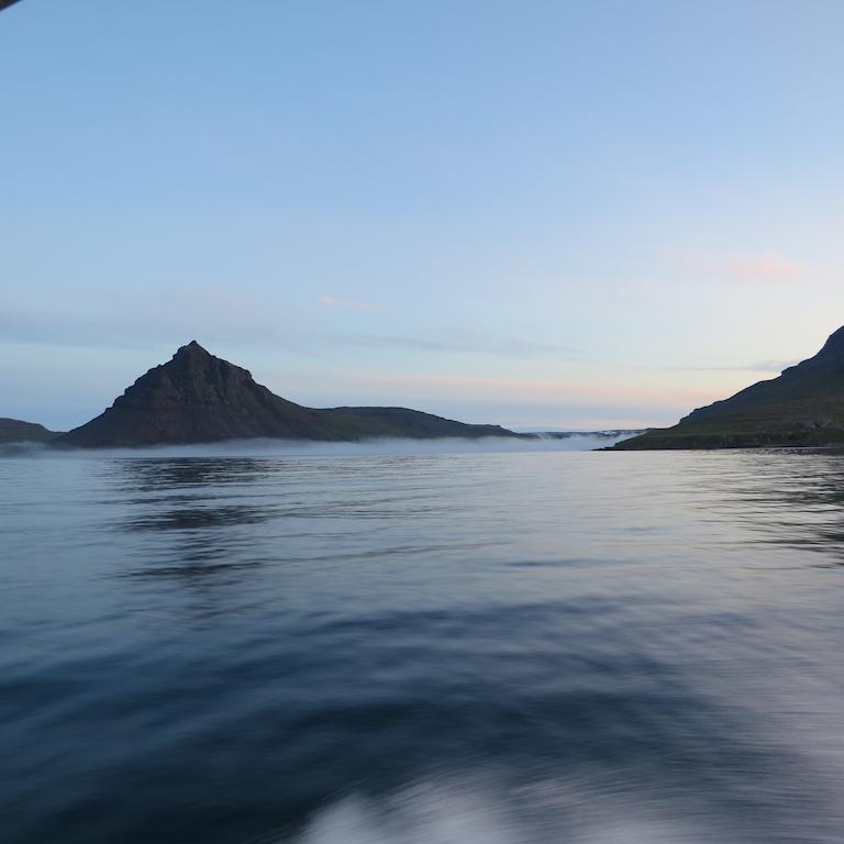 Urdartindur Guesthouse And Cottages Northurfjorthur Eksteriør billede